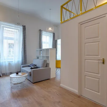 Avenue Loft J13 *
